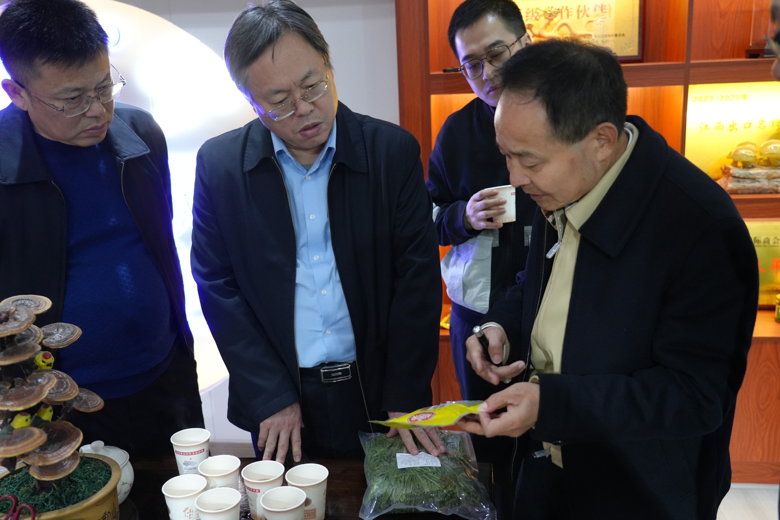 杭州亞運會官方靈芝產(chǎn)品供應(yīng)商|杭州亞運會官方供應(yīng)商|中國靈芝十大品牌|仙客來靈芝|仙客來靈芝破壁孢子粉|仙客來孢子油|仙客來靈芝飲片|仙客來破壁孢子粉|靈芝孢子油|孢子粉|靈芝破壁孢子粉|靈芝|中華老字號