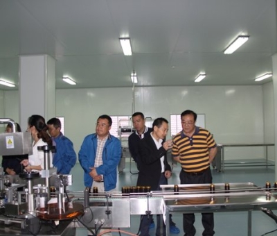 贊比亞江西商會商務(wù)考察團蒞臨仙客來公司考察