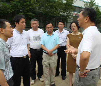 江西省林業(yè)廳廳長閻鋼軍蒞臨仙客來公司視察、指導(dǎo)工作