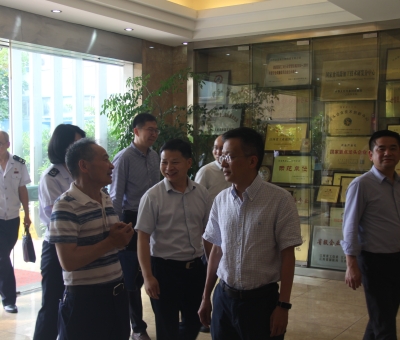 江西省稅務(wù)局黨委委員、總審計(jì)師賴竹華一行蒞臨仙客來(lái)考察調(diào)研